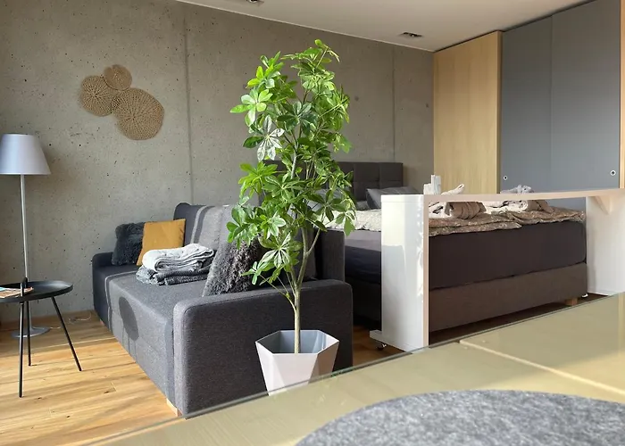 *brandnew* Modernes In Den Weinbergen Mit Pool Und Sauna