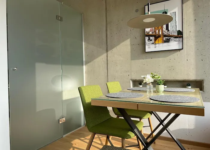 *brandnew* Modernes In Den Weinbergen Mit Pool Und Sauna * 施皮尔费尔德